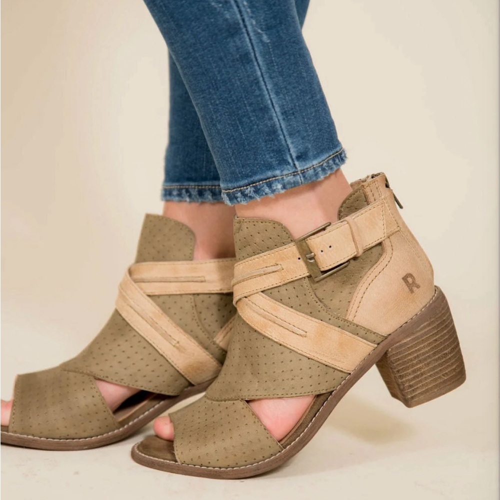 ROAN Natalie cream and Brown Heeled Sandals - size 8